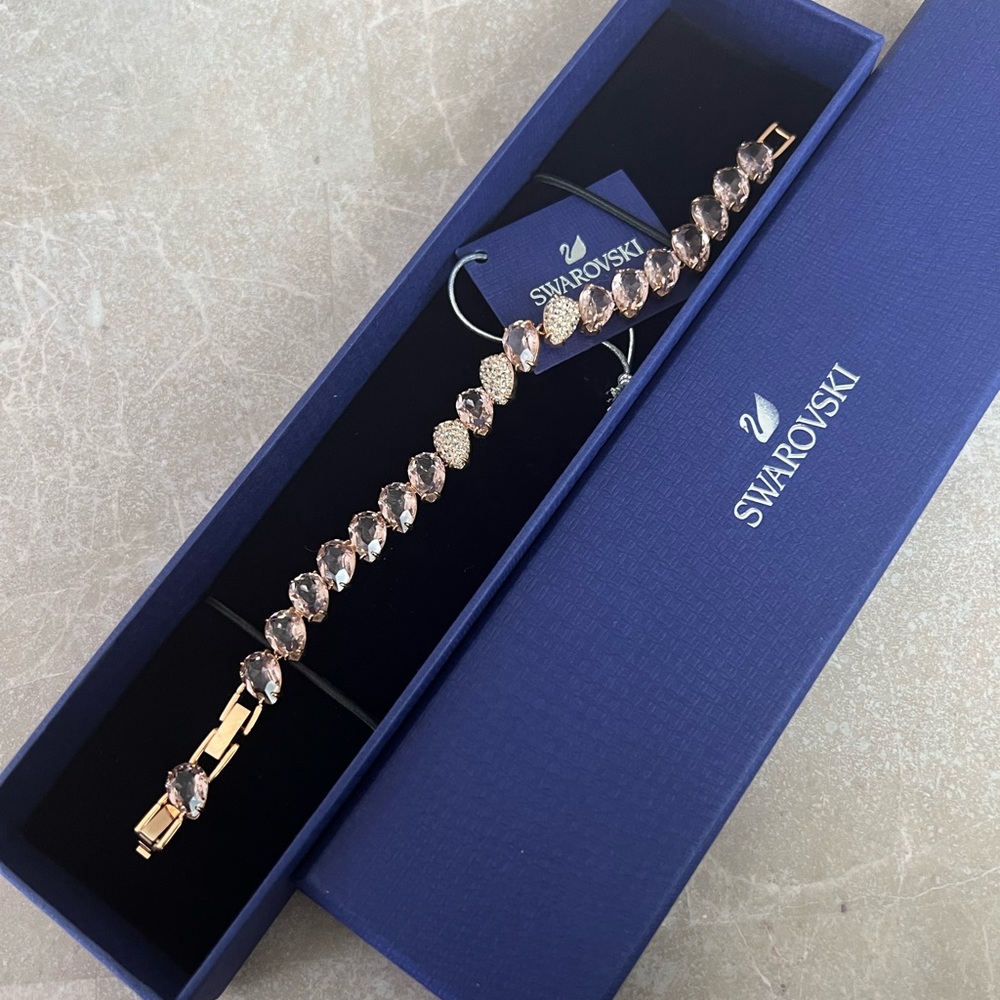 Swarovski Womens Crystal Pear Shaped Bracelet